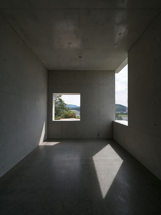 House in Mukainada (c)Kazunori Fujimoto