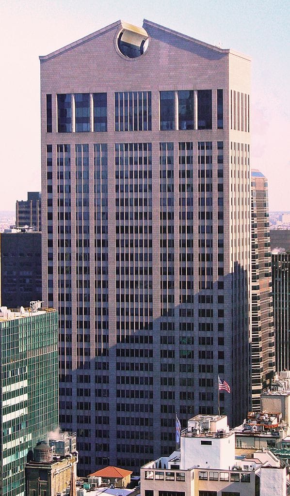 Philip Johnson + John Burgee's AT&T Building is now a designated ...