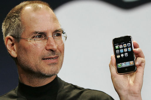 Steve Jobs presentes the iPhone at an event in San Francisco on Jan. 9, 2007. (Photo: Paul Sakuma/Associated Press)