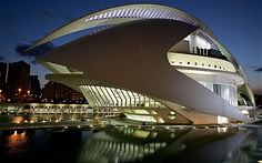 Valencia sues Santiago Calatrava as white elephants rot