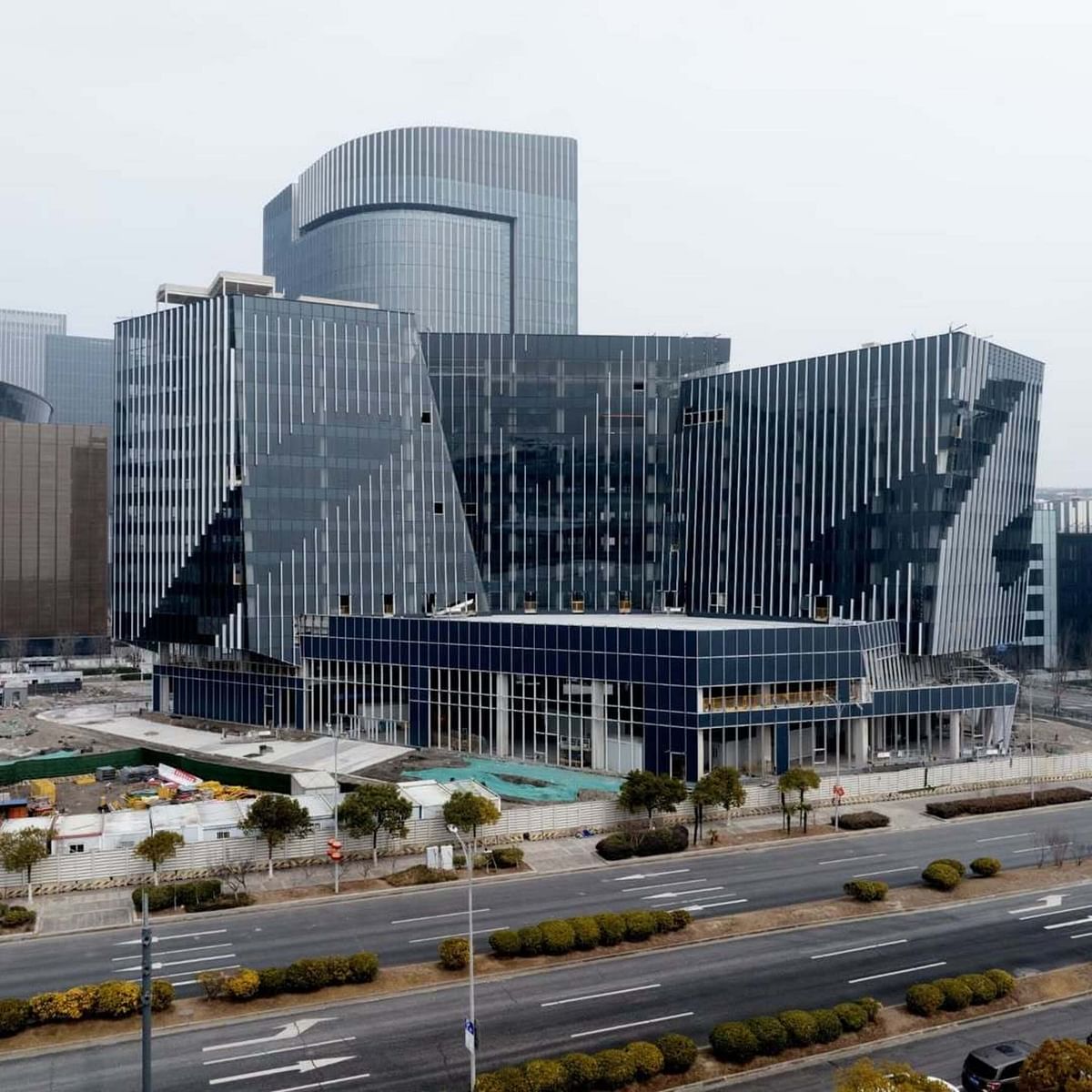 Studio Daniel Libeskind nears completion of mixed-use Pas de Deux project in Shanghai