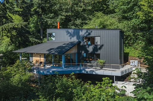 Me-Kwa-Mooks Net-Zero home​​ Image © Rafael Soldi, Tony Kim (Aerial) courtesy of SHED Architecture.