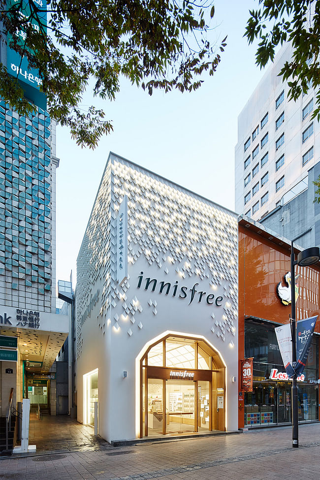 Innisfree in Seoul, South Korea by SOFTlab; Photo: Innisfree