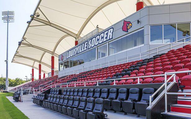 Grandstand + Pressbox