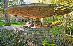 Frank Lloyd Wright’s upstate mushroom-shaped house asks $1.5M