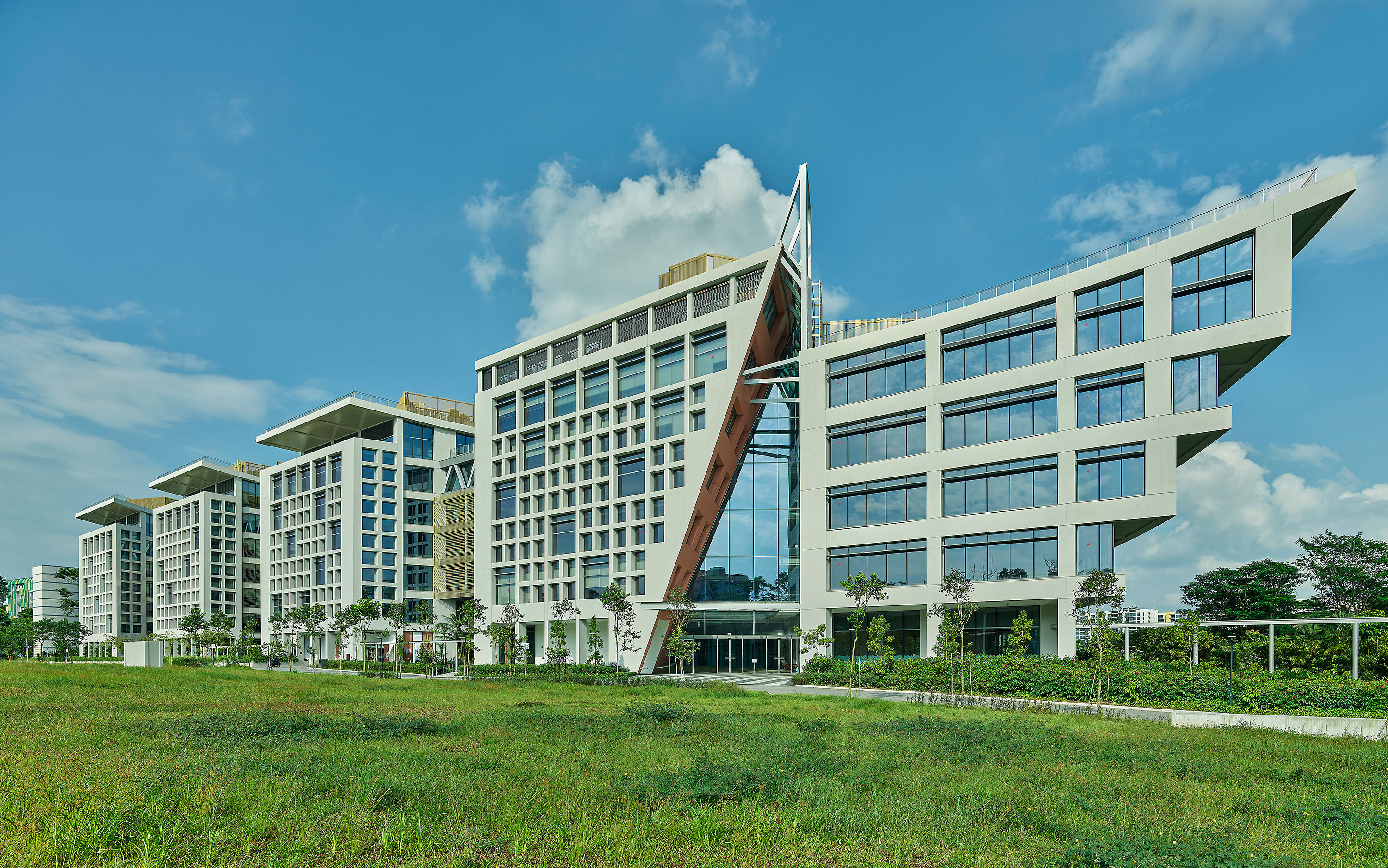 Safdie Architects Completes Integrated Surbana Jurong Campus In ...