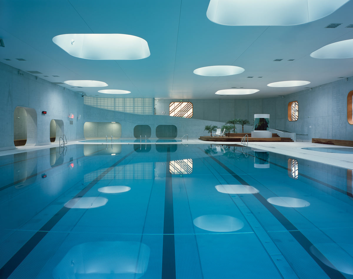Grand Paris Swimming Pool and Wellness Center Issy les Moulineaux ...