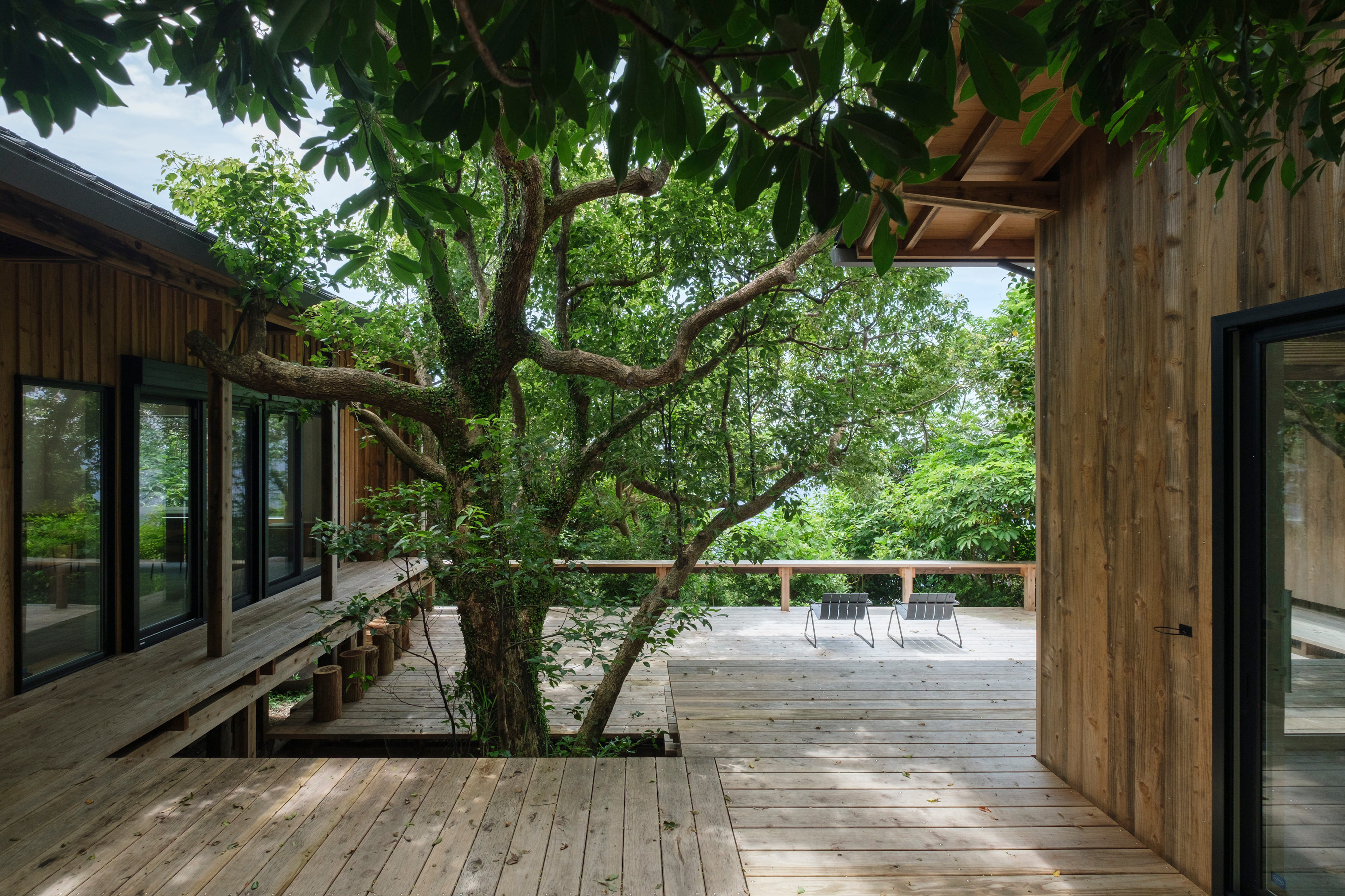 This Japanese housing project utilizes regenerative architecture to ...