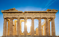 https://www.greece-is.com/the-optical-illusions-that-make-the-parthenon-perfect/