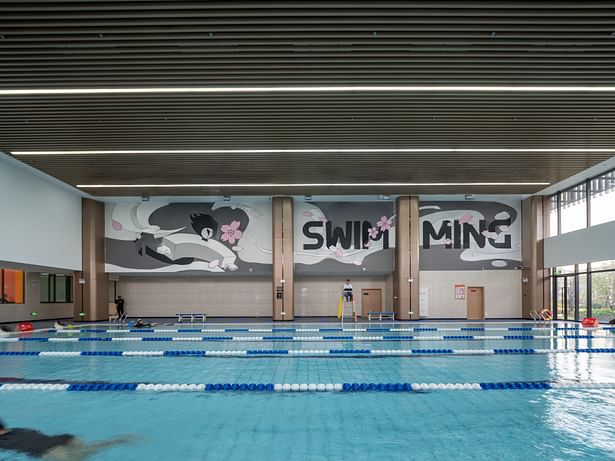 Swimming pool ©Xi Yu