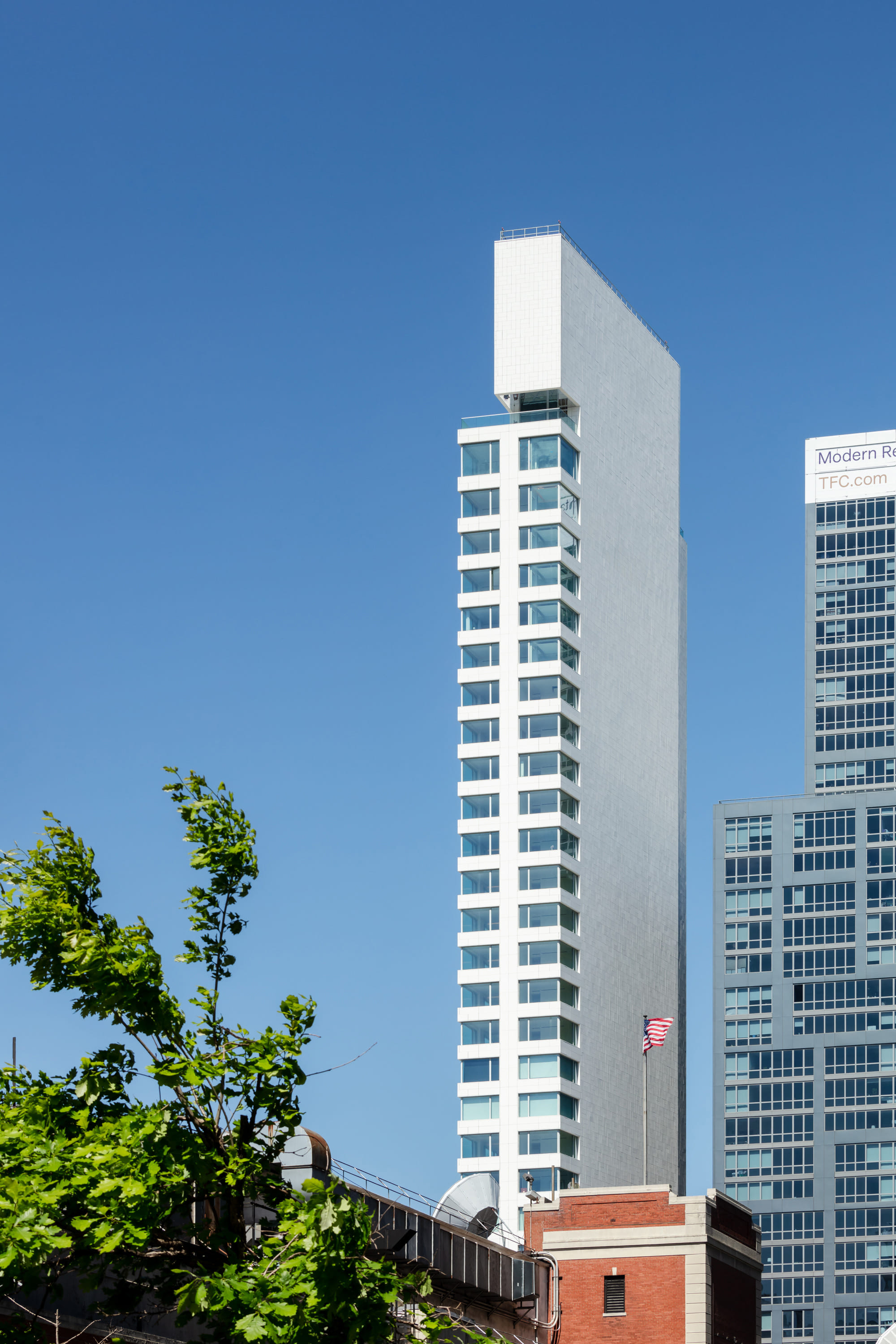 Álvaro Siza's first U.S. building completes in New York City