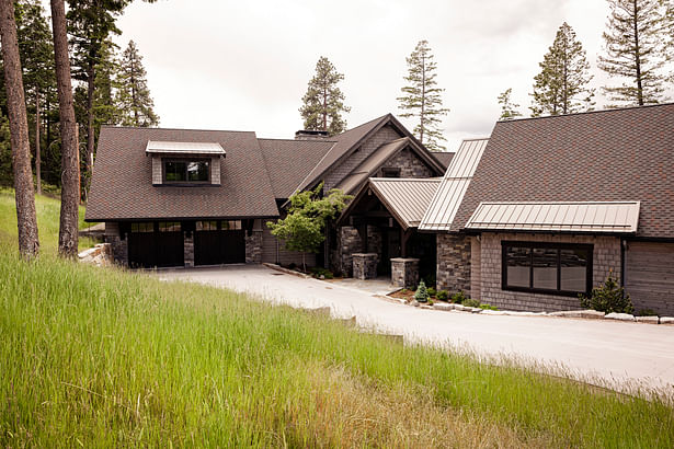 Knighhawk Lodge (Photo: Rebecca Stumpf)