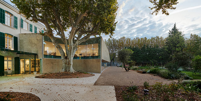 'Pierre Bottero' Media Library and Park in Pélissanne, France by Dominique Coulon & associés; Photo by Eugeni Pons