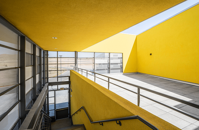 Tres Volcanes Collaborative Community School / Kirk Gittings