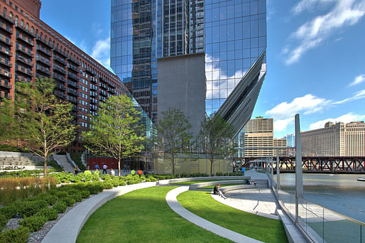 150 North Riverside Drive in Chicago. Structural Engineer: Magnusson Klemencic Associates, Inc., Seattle. Architect: Goettsch Partners, Chicago. Photo: Michael Dickter.