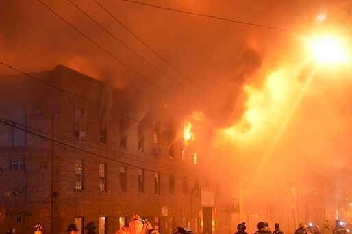 Chicago warehouse fire. Image: Arvell Dorsey Jr/Flickr