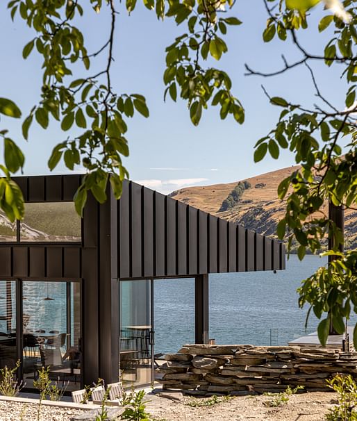 Lake Hayes Home in Queenstown, New Zealand by Ben Hudson Architects; Photo: John Williams