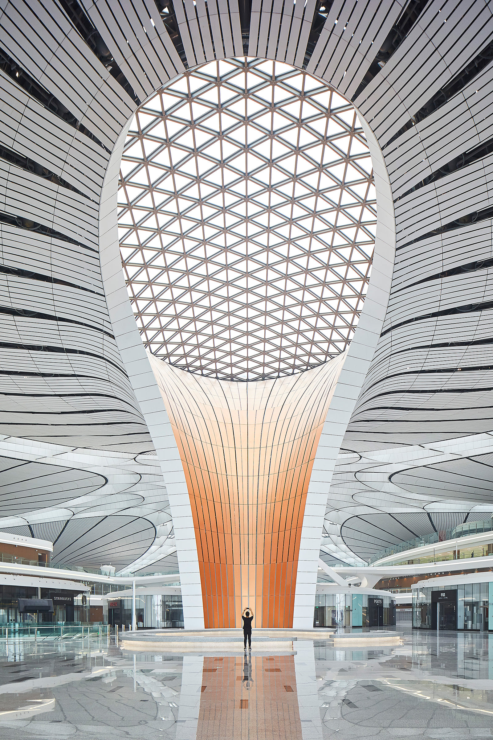 Zaha Hadid Architects' “starfish”-shaped Beijing Daxing International ...
