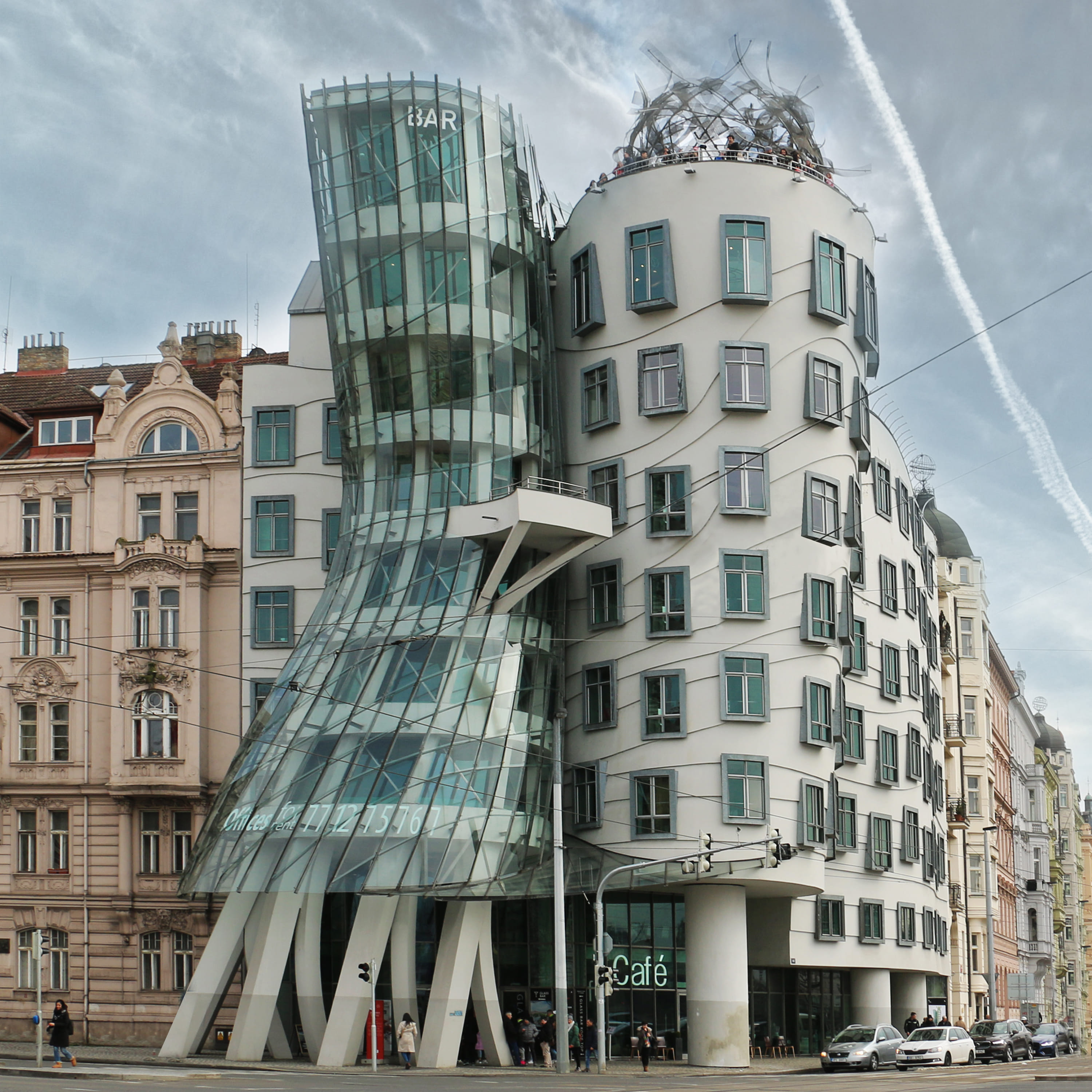 10 Controversial Buildings That Became Iconic Landmarks | Features ...