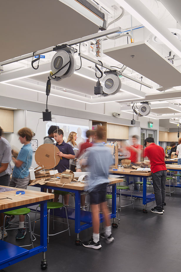 Town School for Boys - Engineering Studio (Photo: Mikiko Kikuyama)