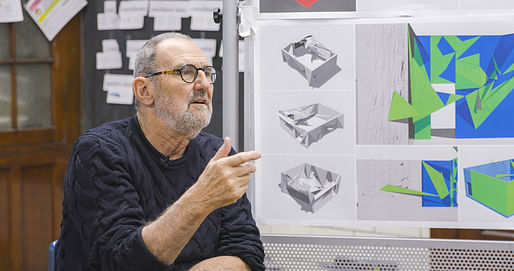 Thom Mayne addresses students in the Thom Mayne Young Architects Program. Image: Google.