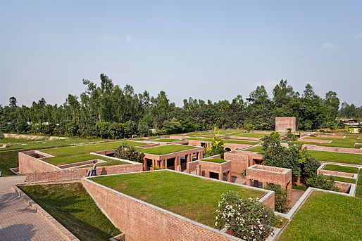 Friendship Centre | Gaibandha, Bangladesh. Architect: Kashef Chowdhury / URBANA. Photo © Aga Khan Trust for Culture / Rajesh Vora