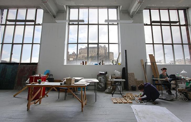 Architecture studio, with castle view. Image via University of Edinburgh.