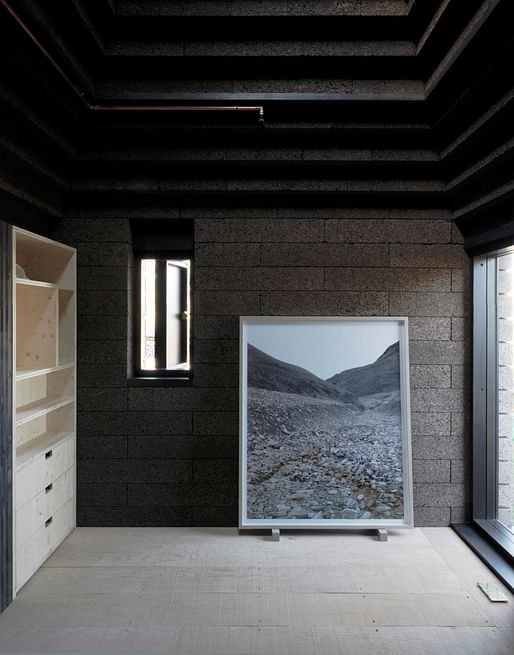 Cork House, Berkshire, by Matthew Barnett Howland with Dido Milne and Oliver Wilton. Photo: David Grandorge.