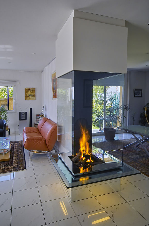 Bloch Design fireplace 3