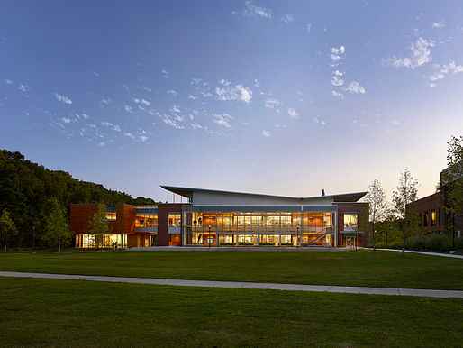 Virginia Wesleyan University Greer Environmental Sciences Center. Photo: Alan Karchmer.