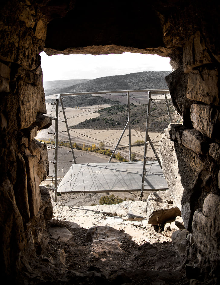 Renovation of an Arab Tower (Riba de Saelices, Guadalajara, Spain). Image courtesy of Iñaqui Carnicero.