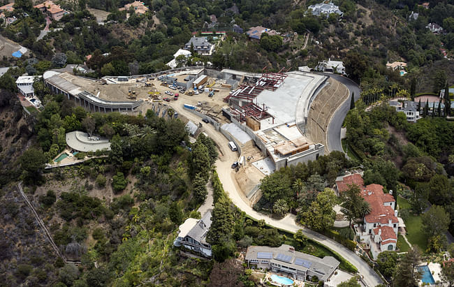 The state of construction of the Nile Niami House in Bel Air, May 2015. (Photo: David Paul Morris/Bloomberg; Image via bloomberg.com)