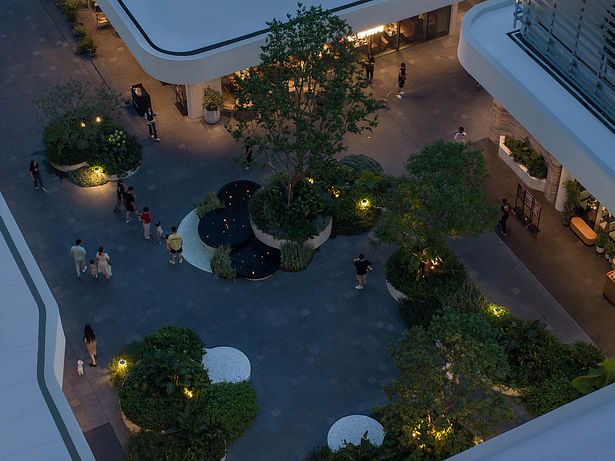 A bird's eye view of the dining courtyard from the sky ©Nancy Studio