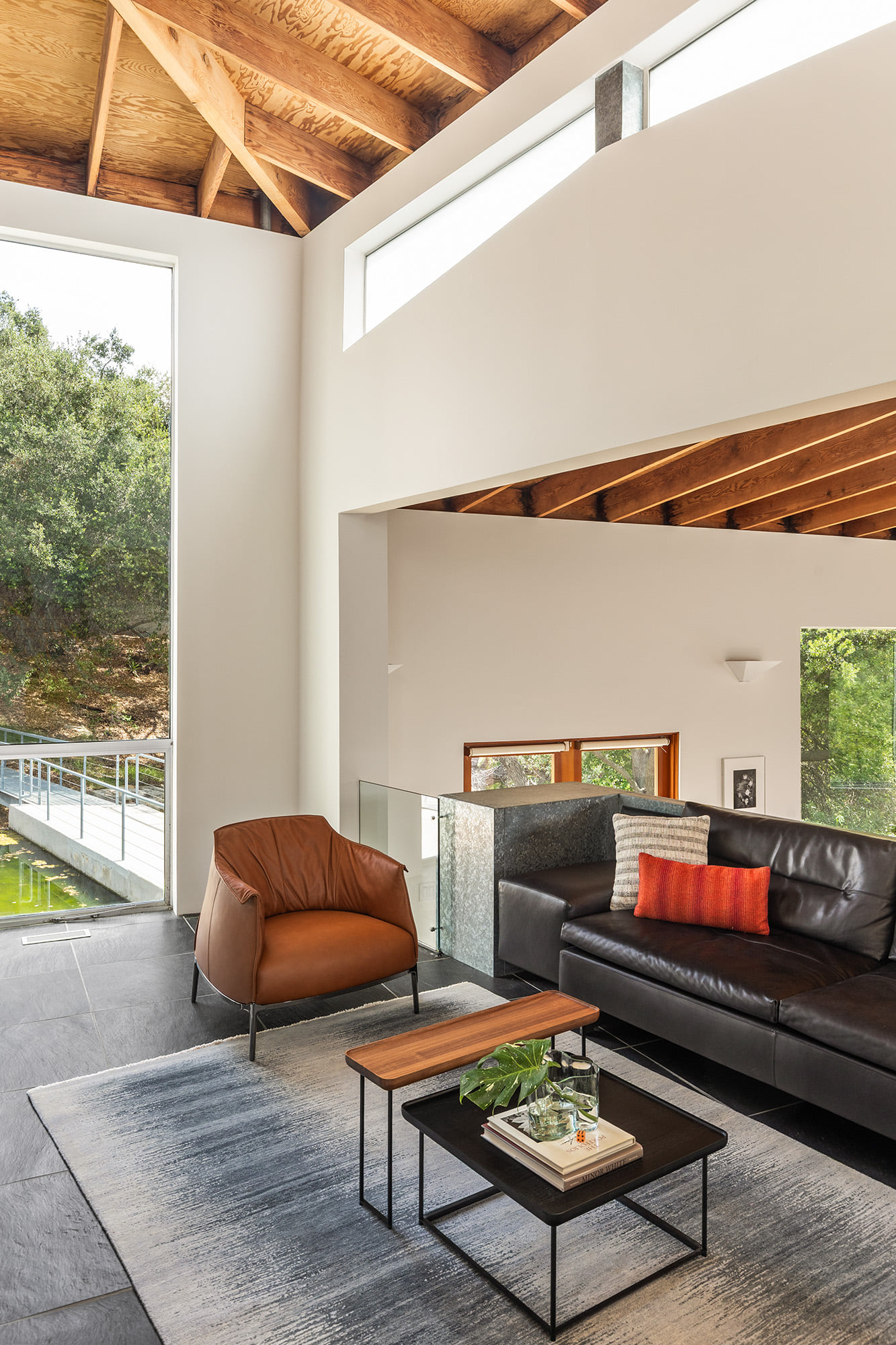 Inside a rare 1980s Frank Gehry home with unique geometries | Gallery ...