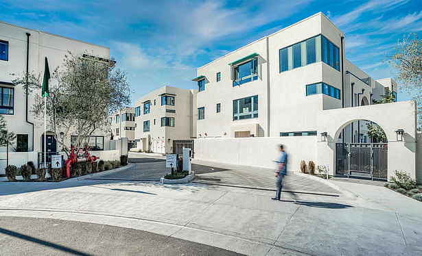 Designed by KTGY, Expo Walk is an enclave of 78 contemporary, for-sale townhomes located in the heart of Los Angeles in Leimert Park. Photo credit: Thomas Pellicer