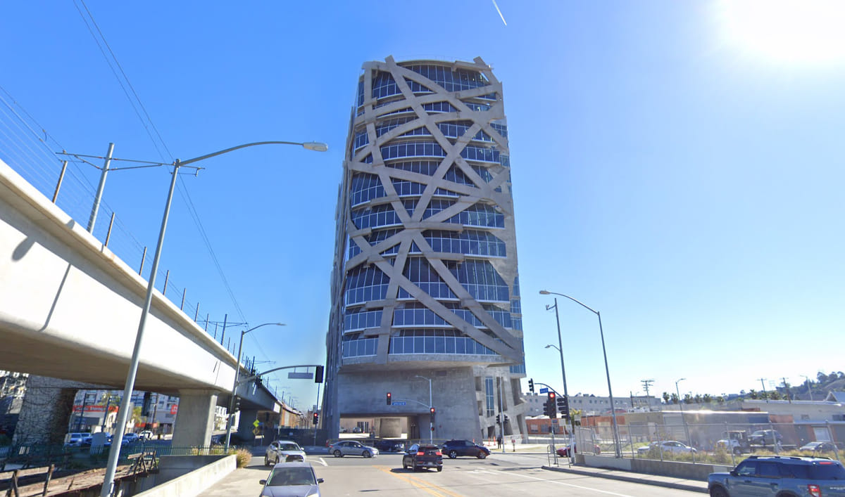 Oliver Wainwright reviews Eric Owen Moss'