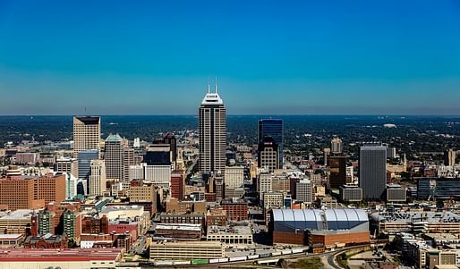 Downtown Indianapolis, Image courtesy of Wikimedia user Tpsdave/12019.