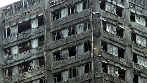 Scorched upper portion of Grenfell Tower, after the tragic fire on June 14, 2017. Photo: ChiralJon; Image via Wikipedia.