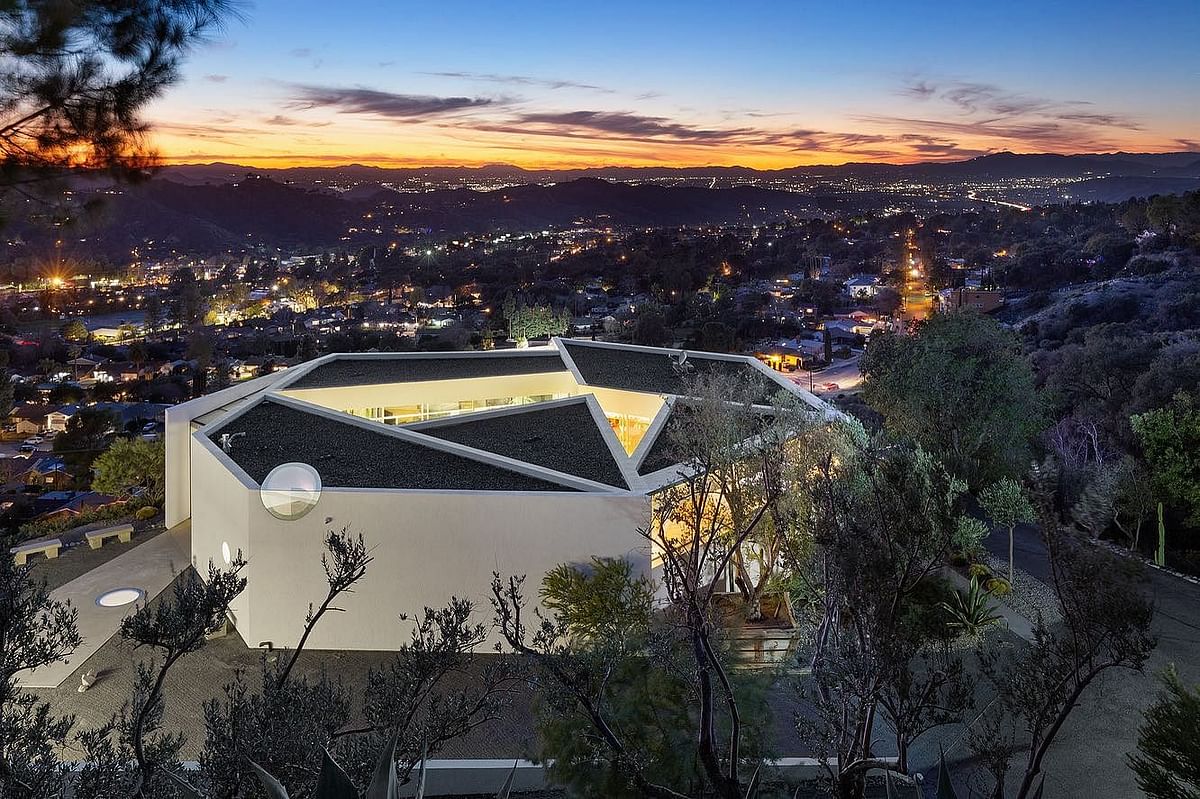 Flea's Michael Maltzan-designed hillside LA compound drops price from $10M to $7M