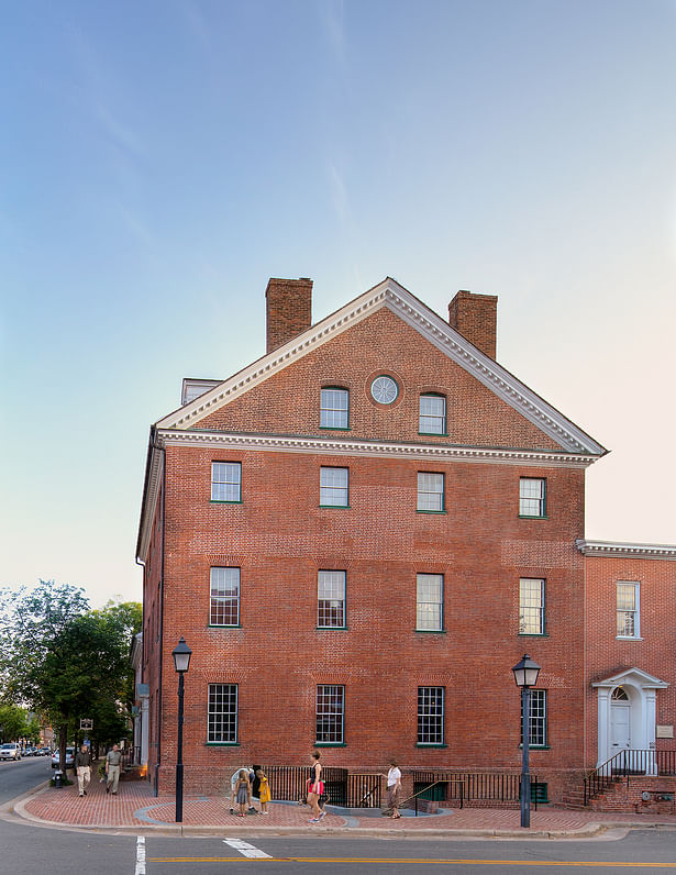Gadsby's Tavern with Ice Well Exhibit
