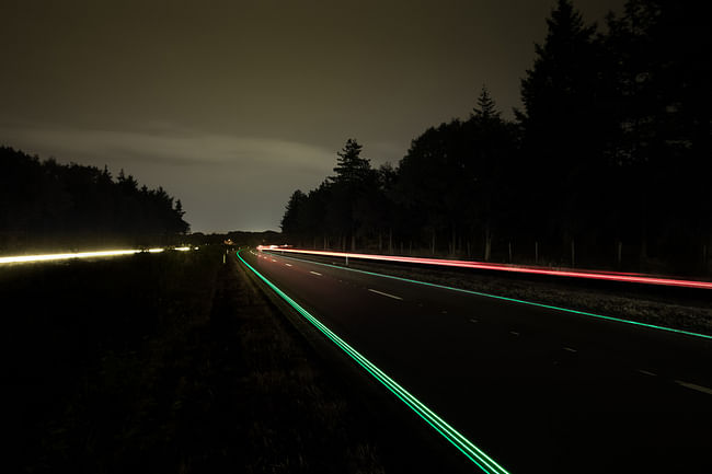 Smart Highways a project by designer Daan Roosegaarde and Heijmans Infrastructure at N329 in Oss (NL)