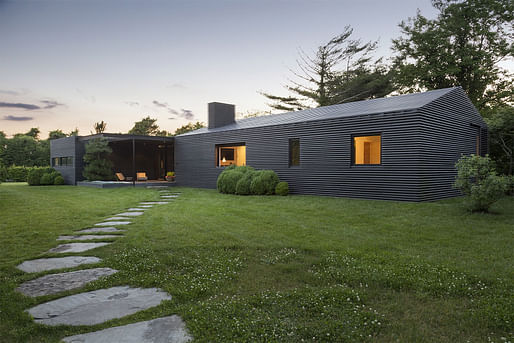 Black House by Oza Sabbeth Architects. Image courtesy of Oza Sabbeth Architects.
