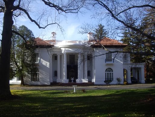 Photo of Villa Lewaro, a mansion designed in Upstate New York by African American architect Vertner Tandy for Madam C.J. Walker, the first African American female millionaire. Image courtesy of Wikimedia user Dmadeo. 