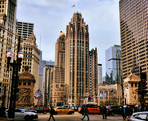 Tribune Tower in Chicago. Image © Mariano Mantel