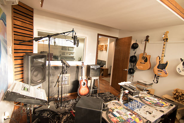 Live Room + Guitar Wall + Vocal Station