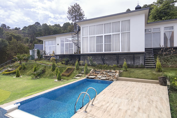 Pool deck with the northern garden.