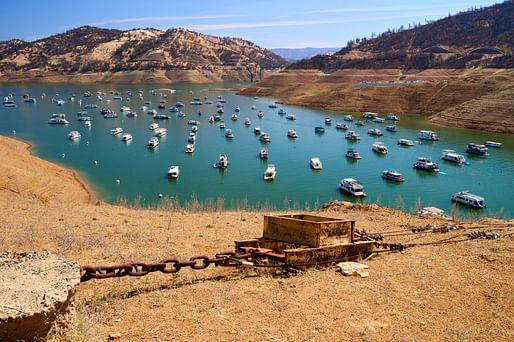 Drought conditions at Lake Oroville, California, where water levels decreased to 38% of capacity in May 2021. Photo by wikiphotographer / Flickr , licensed under CC BY-SA 2.0