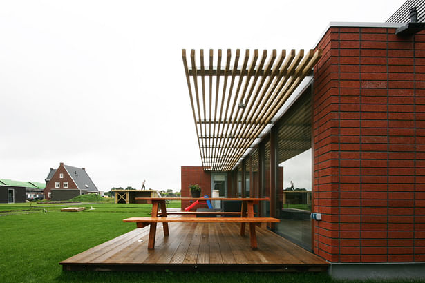 More than 30 m2 terrace