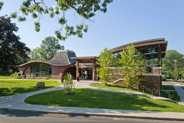 Byram Shubert Library / Peter Gisolfi Associates