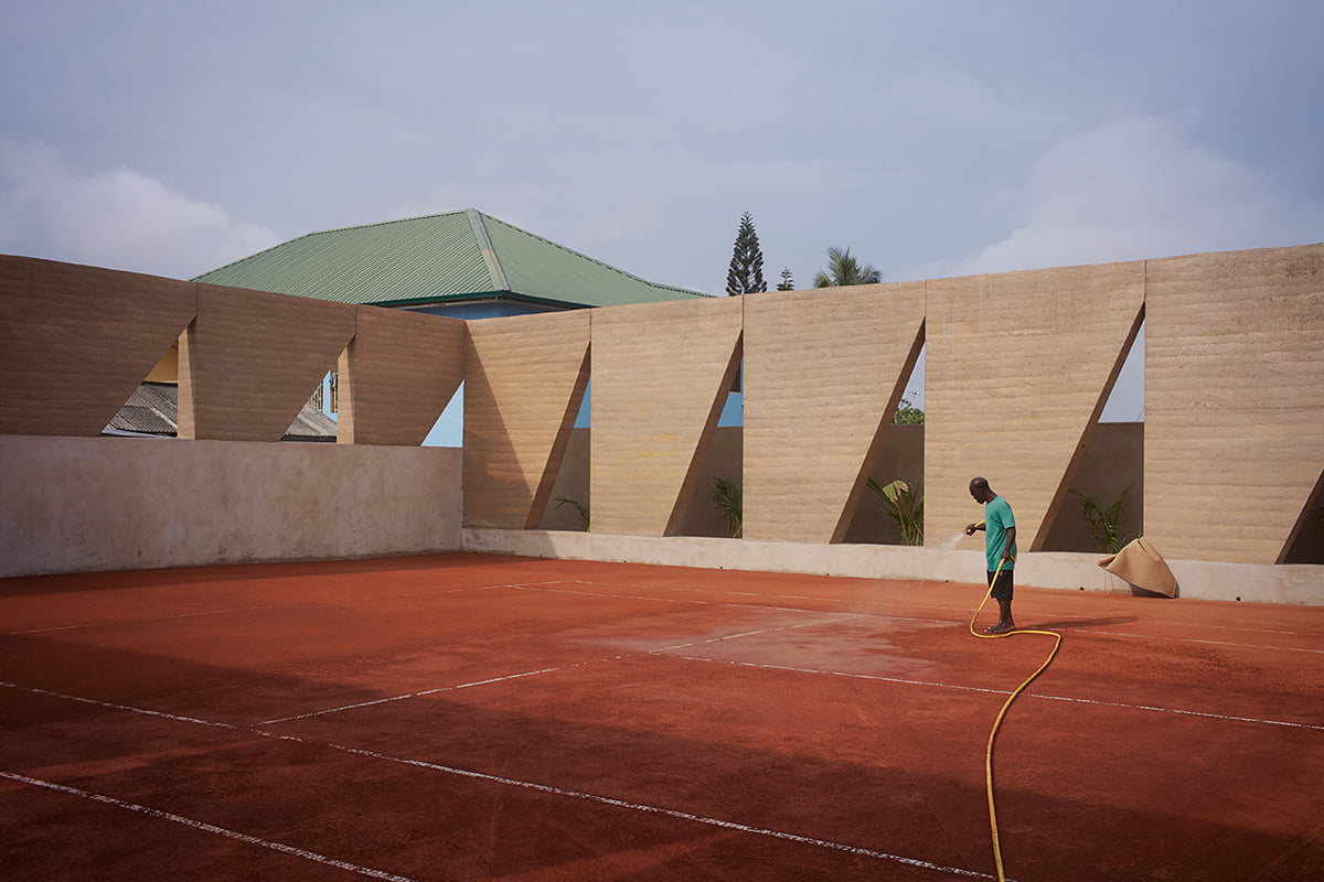 Backyard Community Club | DeRoche Projects | Archinect